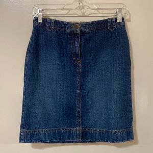 LOFT Jean Mini Skirt Size 0. 100% Cotton.